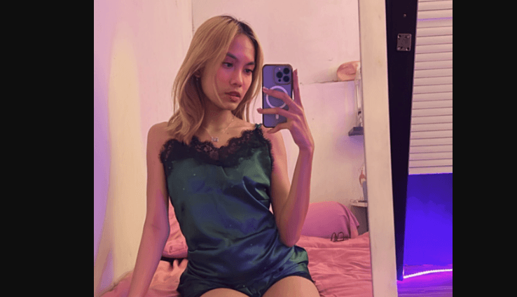 Dizchamomile atau xxzchaos Konten Eksklusif COLMEK!