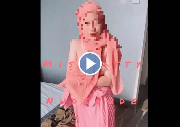 Miss Kitty Viral Hijab BJ di Kamar!