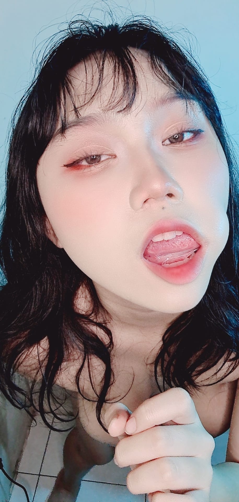 Grachive Tsunnyanchan Busty and Hot 14