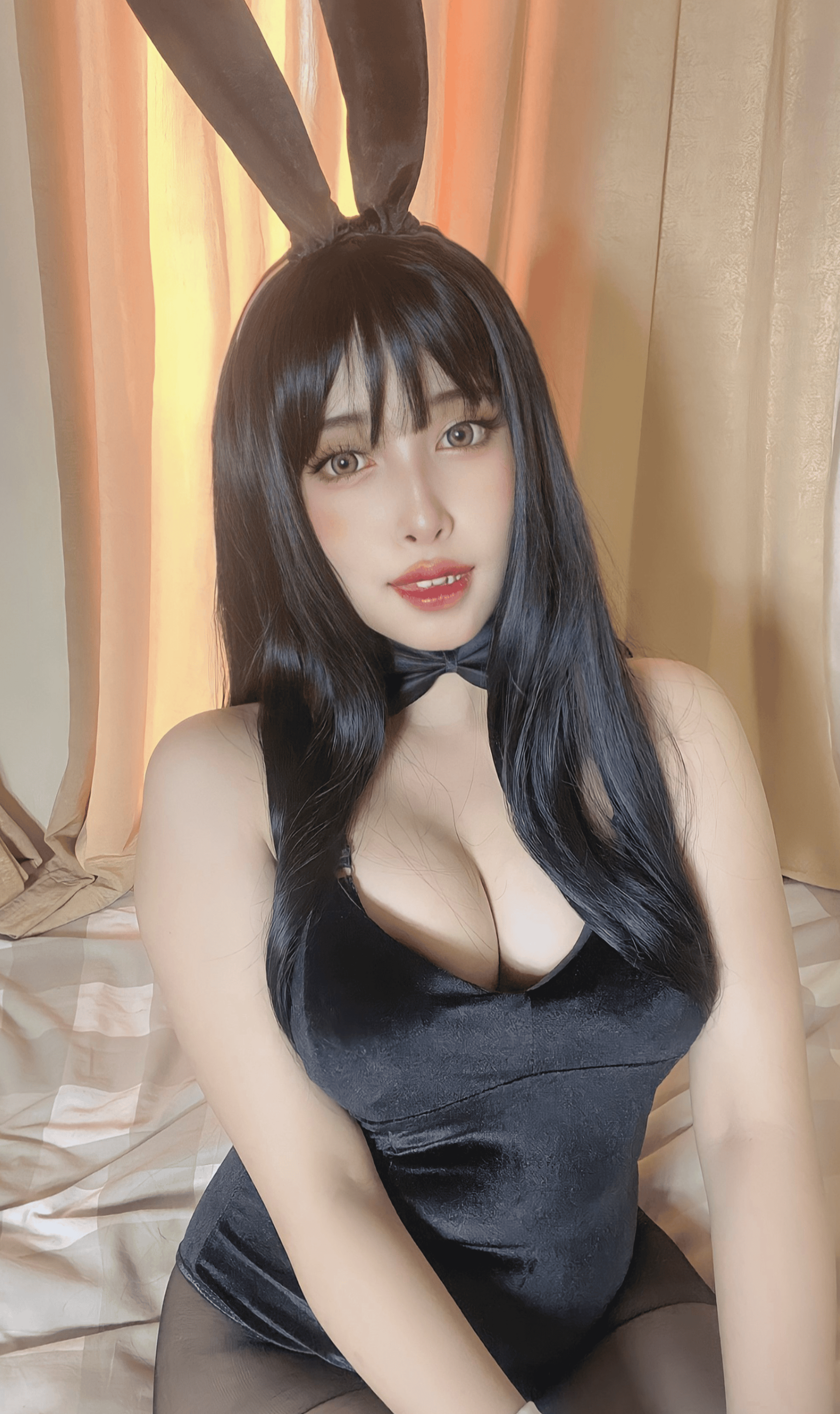 Grachive Xei.la Bunny Suit 1