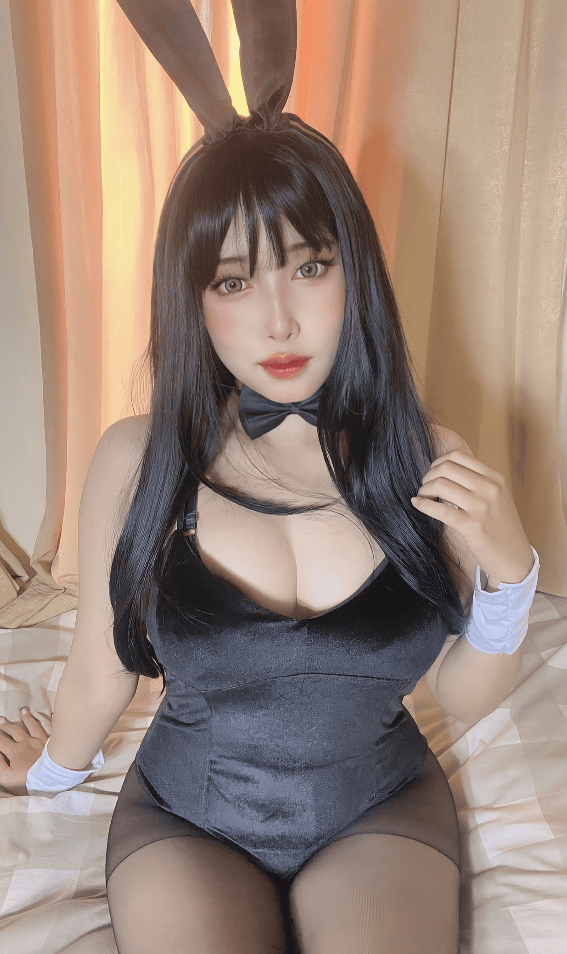 Grachive Xei.la Bunny Suit 12