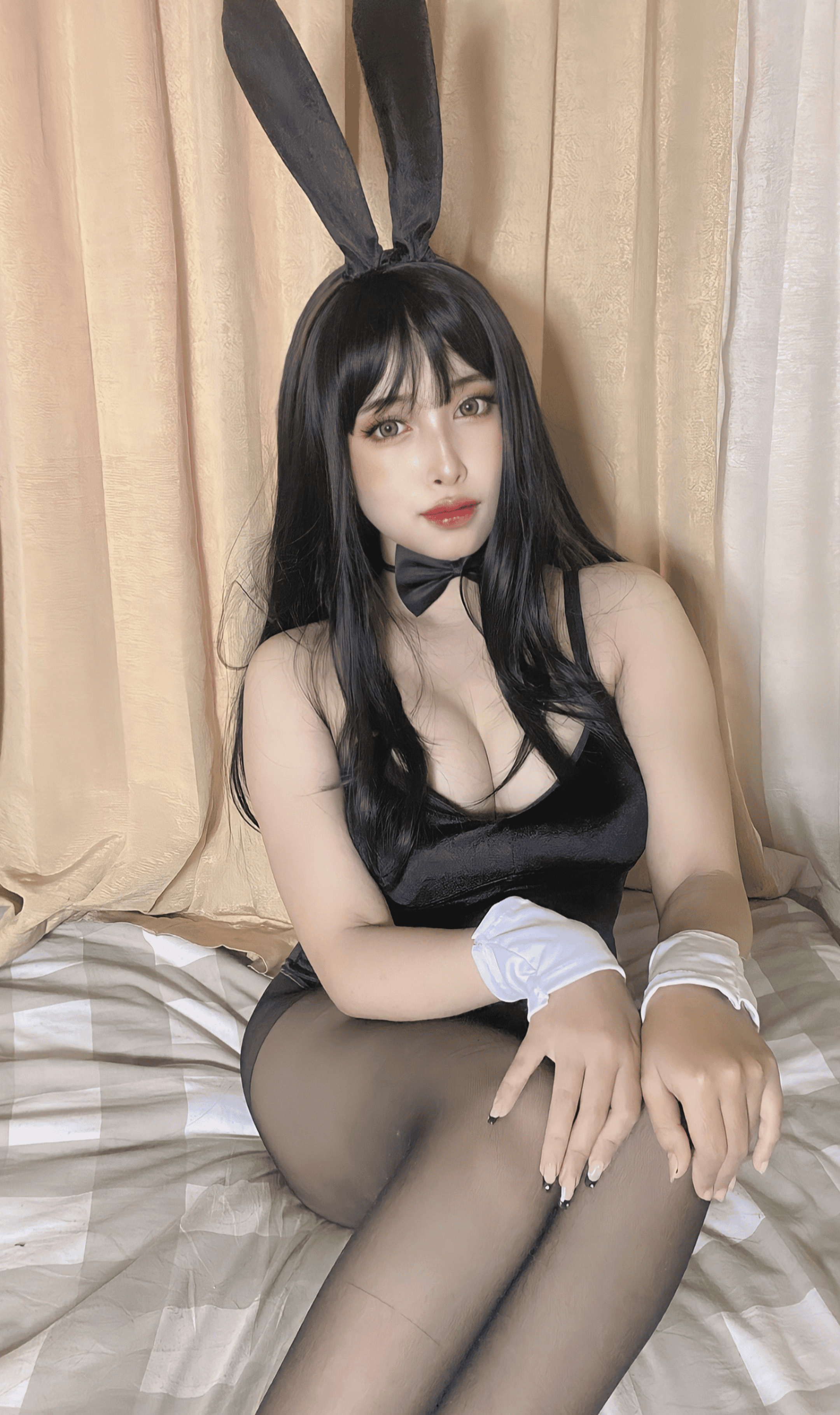 Grachive Xei.la Bunny Suit 24