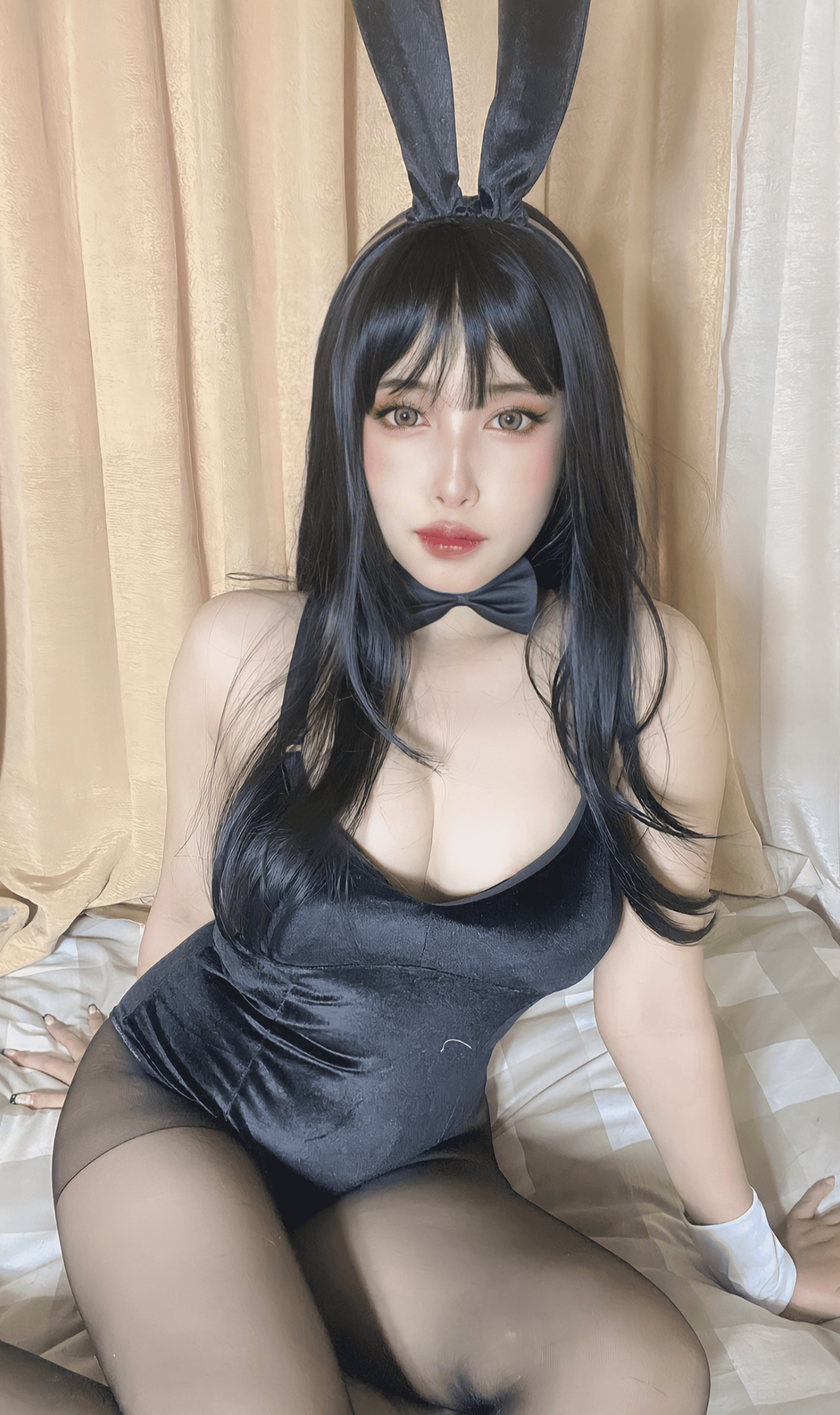 Grachive Xei.la Bunny Suit 25