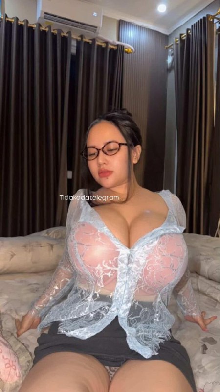 BERLIAN OCHI Eksklusif GEDE TUMPEH TUMPEH